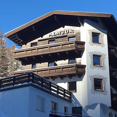 Hotel Garni Almjur St. Anton am Arlberg Eksteriør bilde