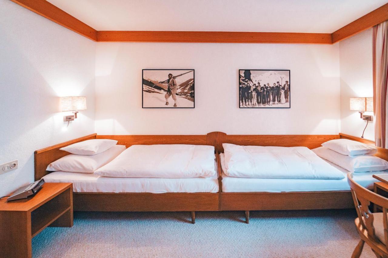 Hotel Garni Almjur St. Anton am Arlberg Eksteriør bilde
