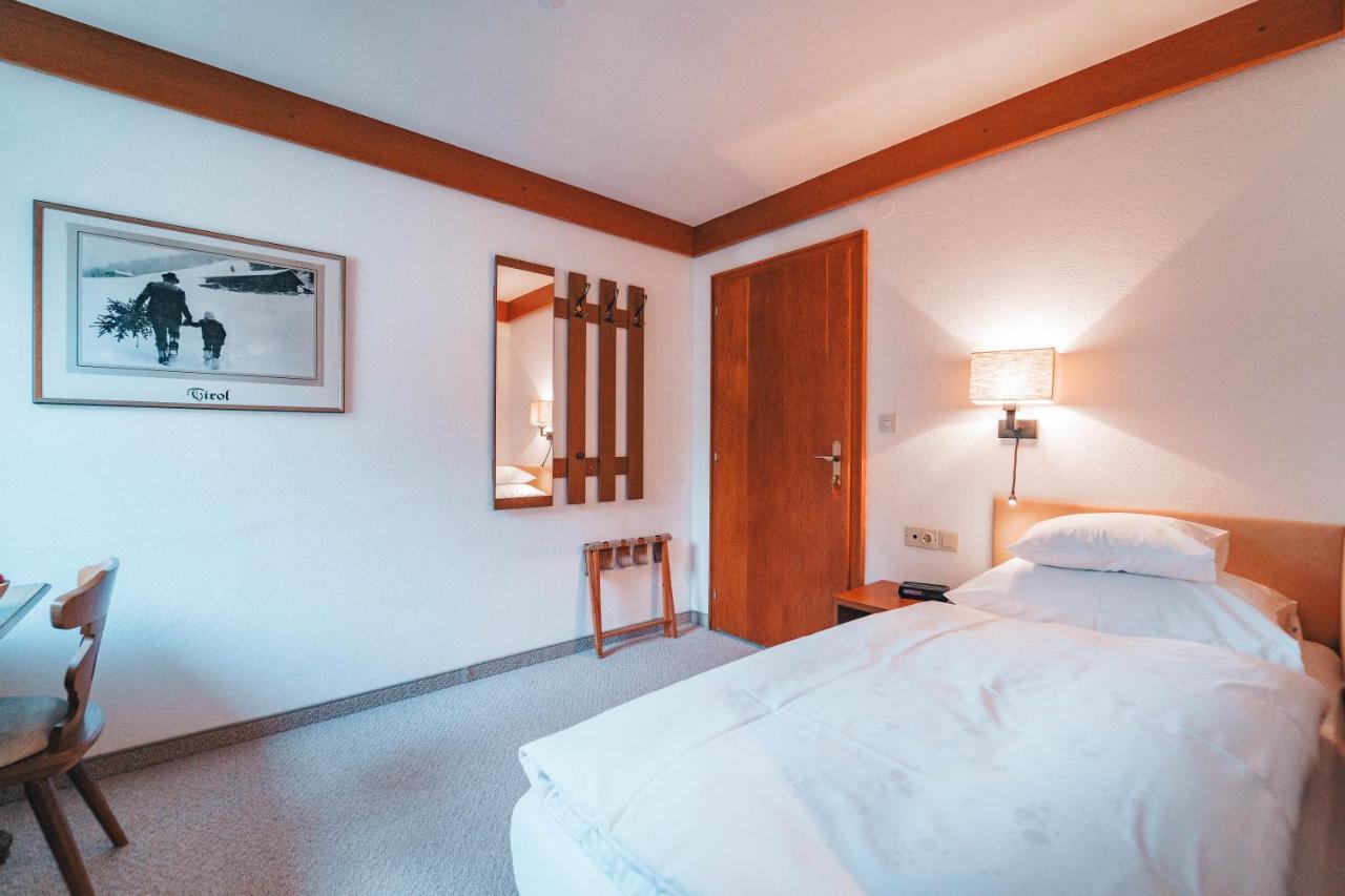 Hotel Garni Almjur St. Anton am Arlberg Eksteriør bilde