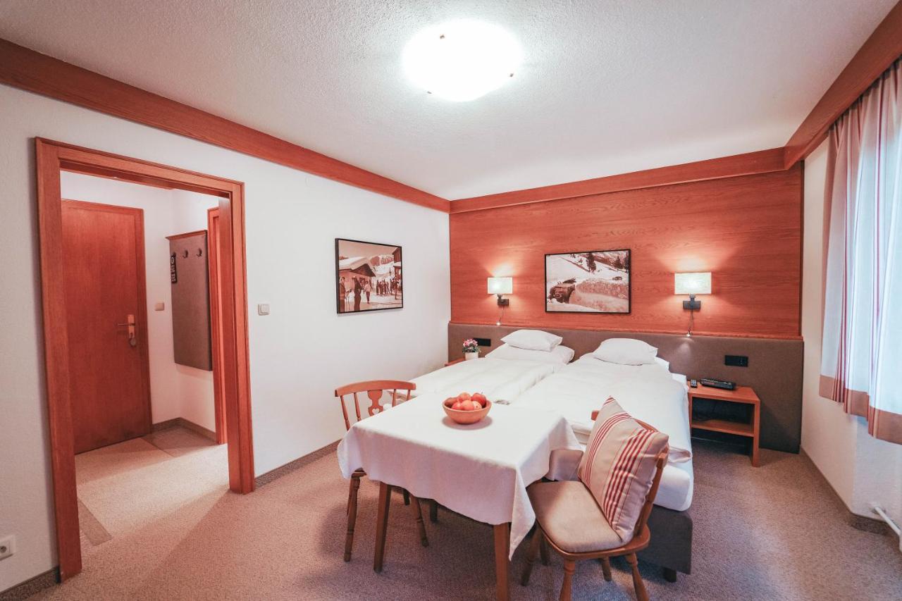 Hotel Garni Almjur St. Anton am Arlberg Eksteriør bilde